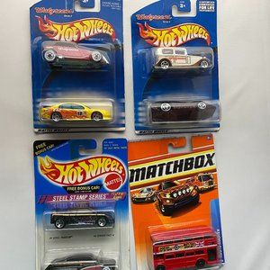 Hot Wheels Walgreens Cars & Matchbox City Bus